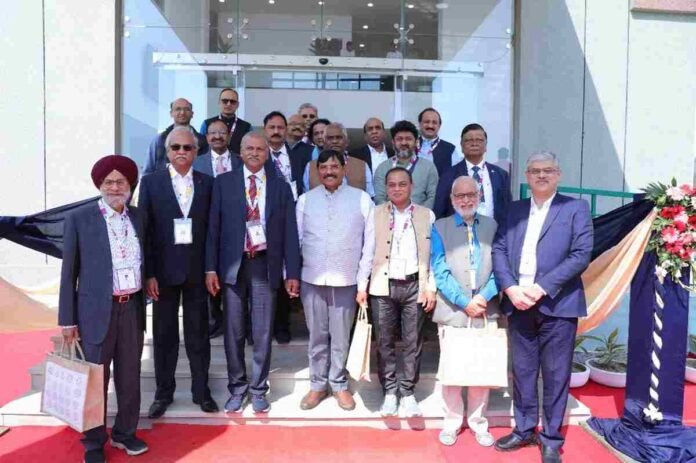 Management Education, Industry-Academia Synergy, Perpetuum 2025, Master School of Management ,MSM, Association of Indian Management Schools ,AIMS, Business Education, Educational Conferences, Shri Bijay Sahoo, Shri Sudhir Sharma, Prof. Harivansh Chaturvedi, Ravi J. Matthai National Fellowship Award, AI in Education, PGDM Programs, MBA Programs, Perpetuum 2025 Management Education, Master School of Management Conference, AIMS Industry Academia Synergy, Future of Management Education, AI in Business Education, MSM PGDM MBA Programs,
