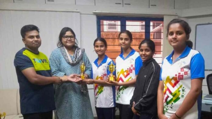 KLE Basava Girls School, Tenvic Open, Table Tennis Tournament, Poovi R Kumar, Inchara M, KLE Rajajinagar, Kengeri school, Bengaluru sports, Girls table tennis, Kamesh Gareri, School sports achievement, Table tennis India, Youth sports, Bengaluru school tournament, Independence Day sports,